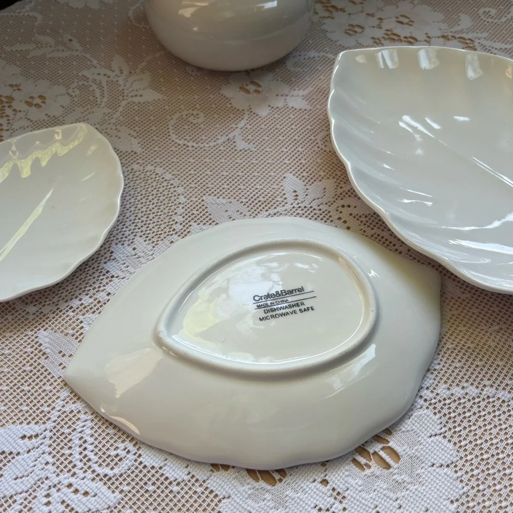 Crate&Barrel Anna II Set of 3 Palm Leaf White Porcelain Trays